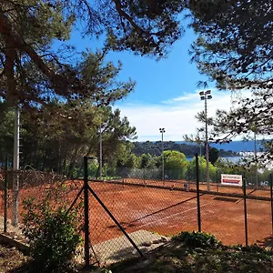 Toic Cres