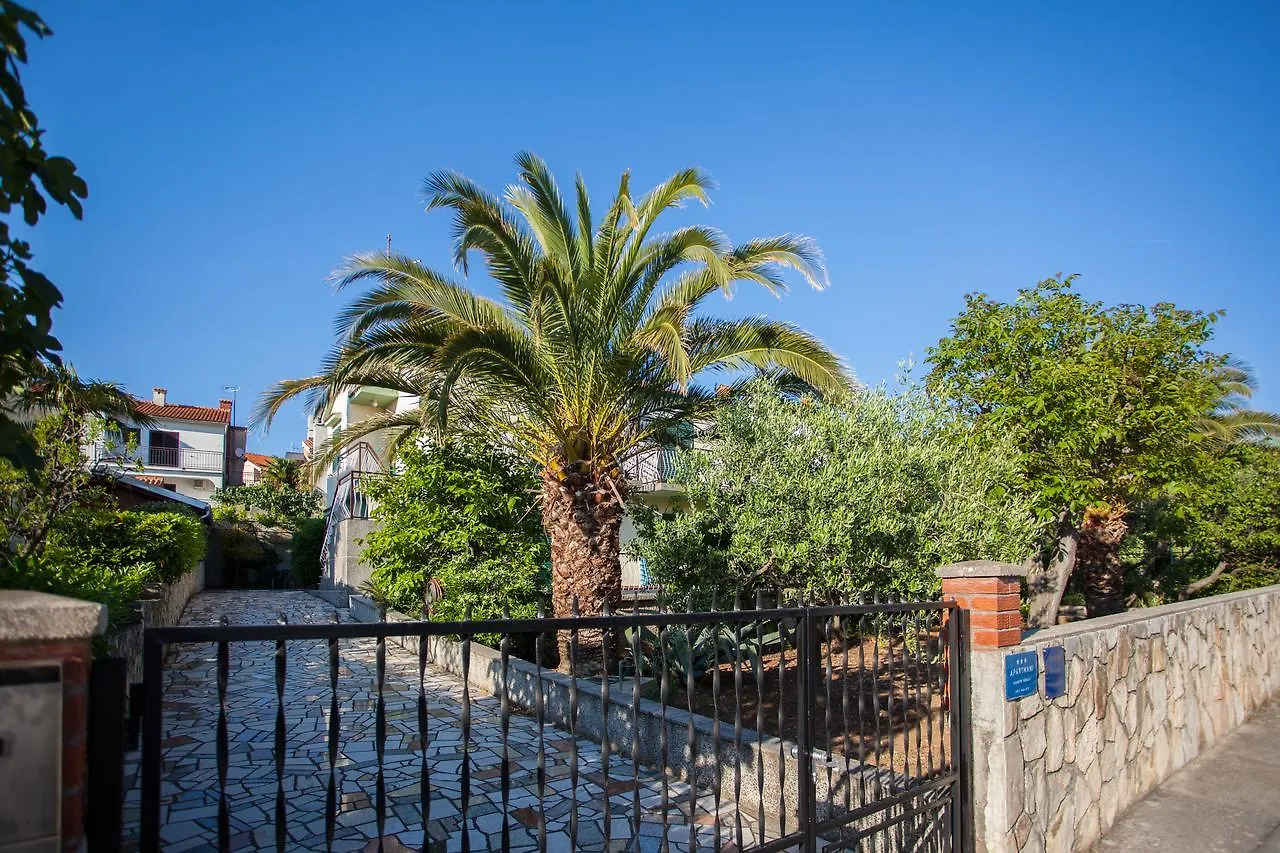 Villa Vosilla Apartments Cres
