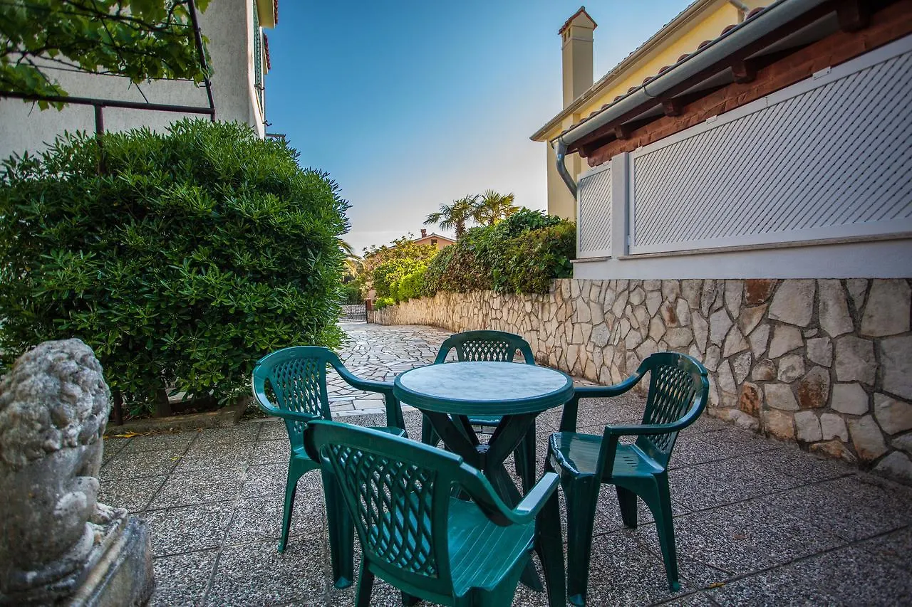 Villa Vosilla Apartments Cres Croatia